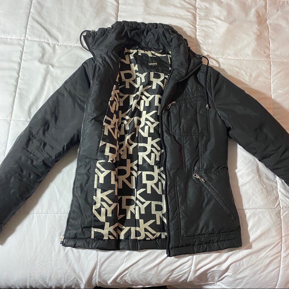 DKNY Insulated Black Winter Sporty Coat/Jacket - Picture 2 of 9